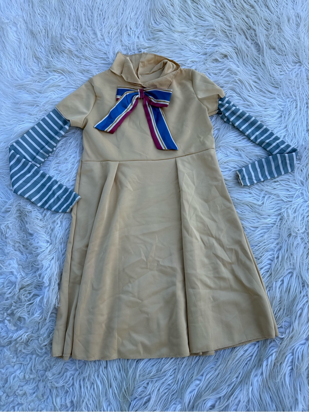 Girls Meagan costume (A5)